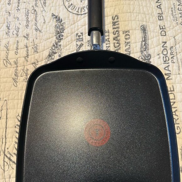 T-Fal Non-Stick 11 inch Square Griddle - Picture 3 of 3